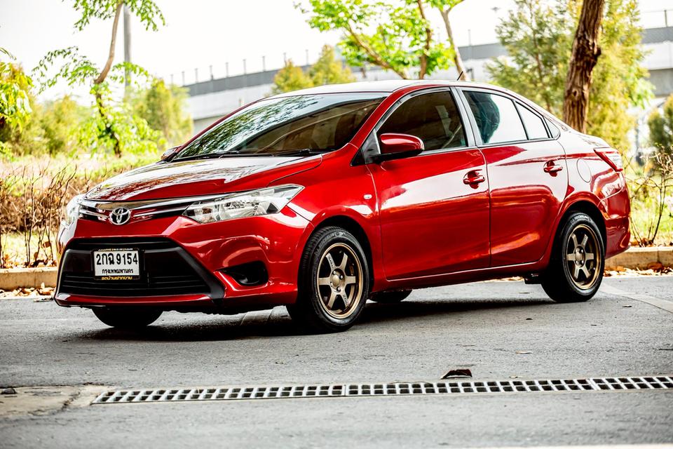 Toyota Vios 1.5J ปี 2013 สีแดง เกียร์ออโต้  12