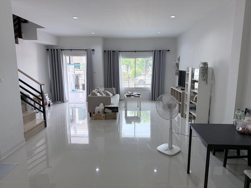 ทาวน์โฮม 2 ชั้น, 3 ห้องนอน, 3 ห้องน้ำ 3