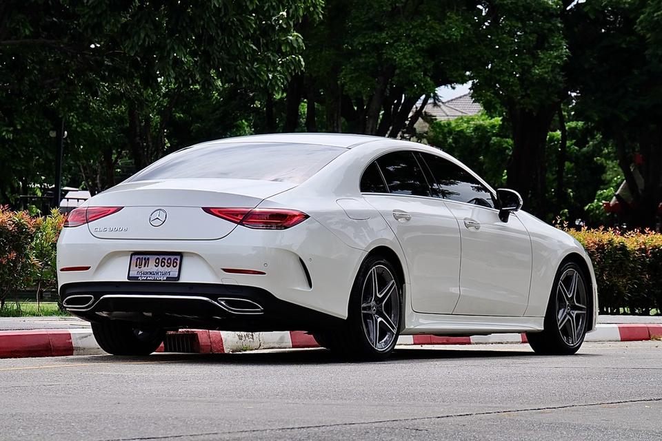 Mercedes-Benz CLS300d AMG W257 ปี 2020 สีขาว รถเจ้าของเดียว ประวัติครบทุกระยะ ราคาดี ช้าอด!! รูปย่อยที่ 4