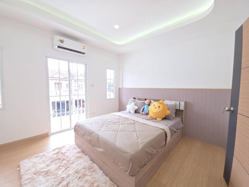 หมู่บ้านเมืองประชา หทัยราษฎร์ 35 15