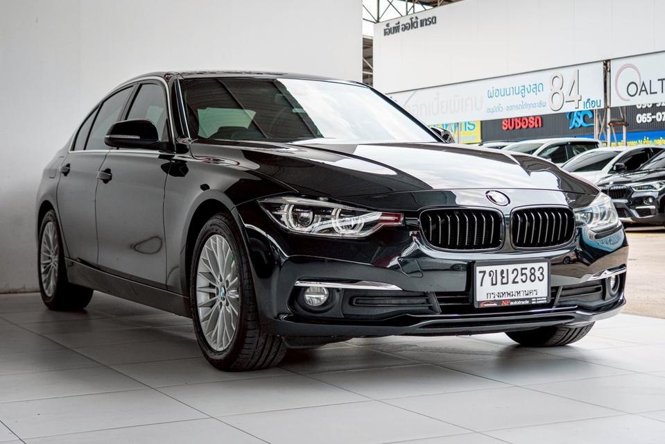 รหัสรถ NP2585 รุ่นรถ : BMW 320d ICONIC LCIปีรถ : 2016 รูปที่ 4