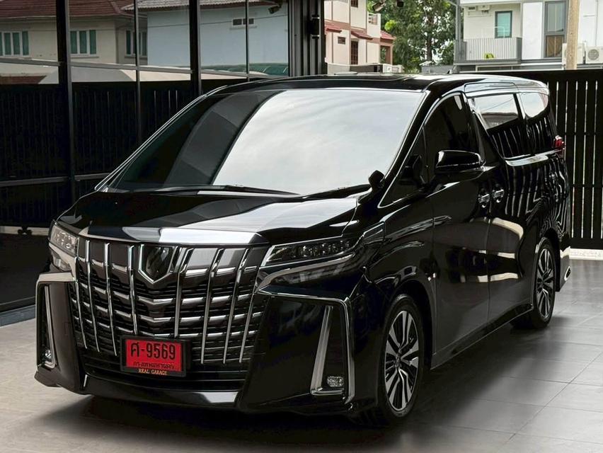 Toyota Alphard 2.5 SC Package ปี2023 วิ่ง 50000 KM.