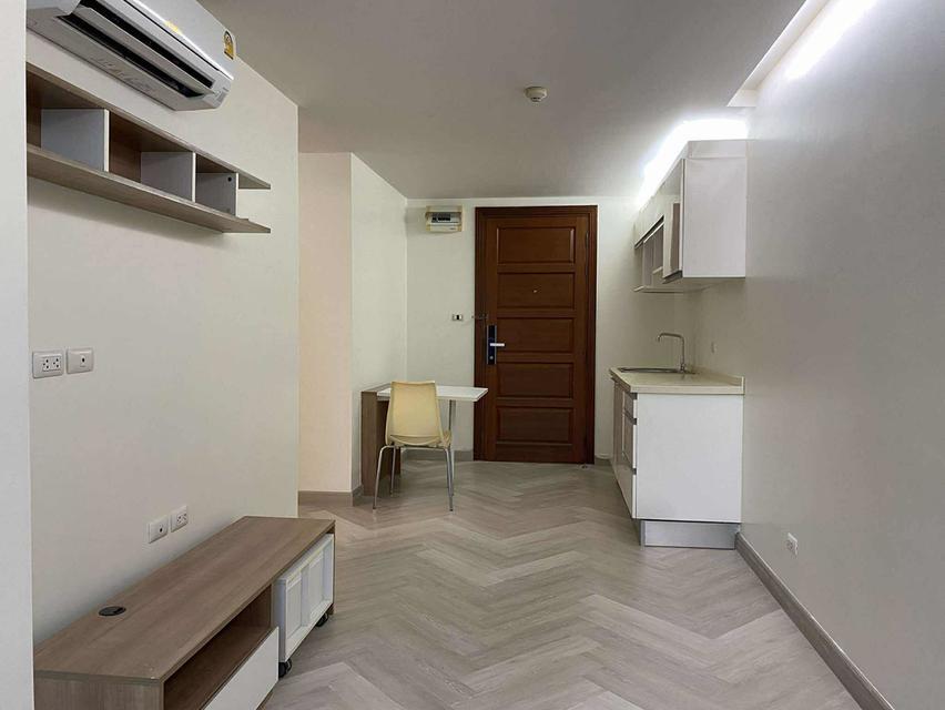 ขายคอนโดเอมเมอรัลด์ เรสซิเด้นท์ รัชดา ทำเลใจกลางเมือง 3