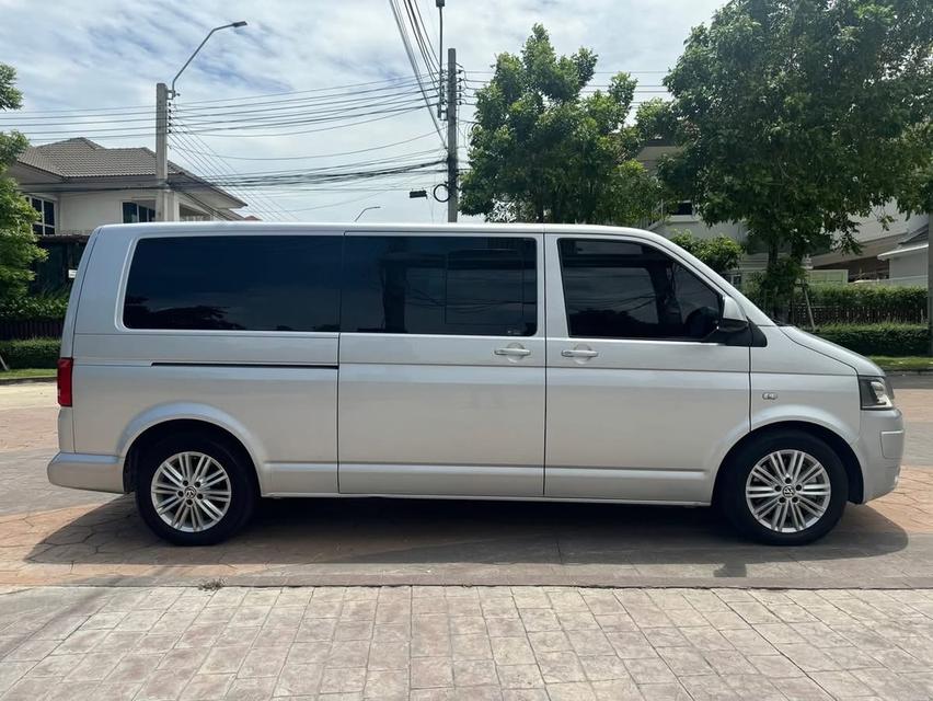 Volkswagen Caravelle ปี 2015 6