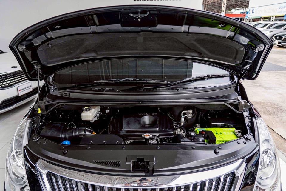 รหัสรถ NP3447 รุ่นรถ : HYUNDAI GRAND STAREX 2.5 PREMIUMปีรถ : 2017 17