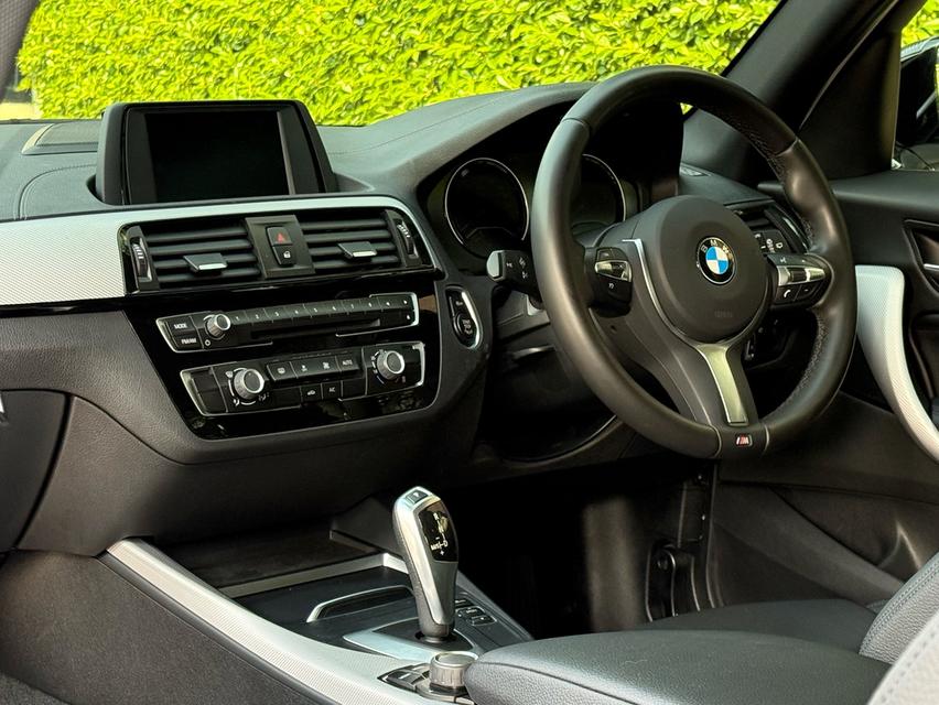 2019 BMW 118I M PERFORMANCE รถมือเดียว 70,000 กม รถเข้าศูนย์ตรงระยะ รถไม่เคยมีอุบัติเหตุครับ รูปที่ 12