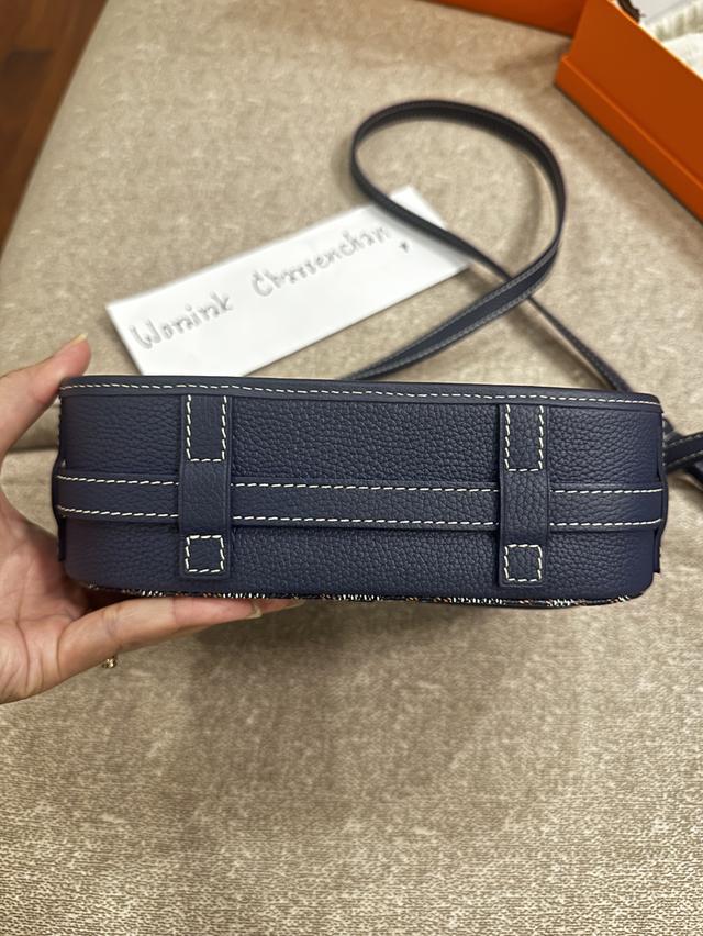goyard belvedere pm navy รูปที่ 4