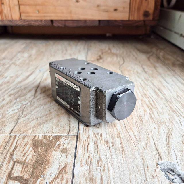 วาล์วไฮดรอลิค (Pilot Operated Check Modular Valve) Nachi OCP Series 2