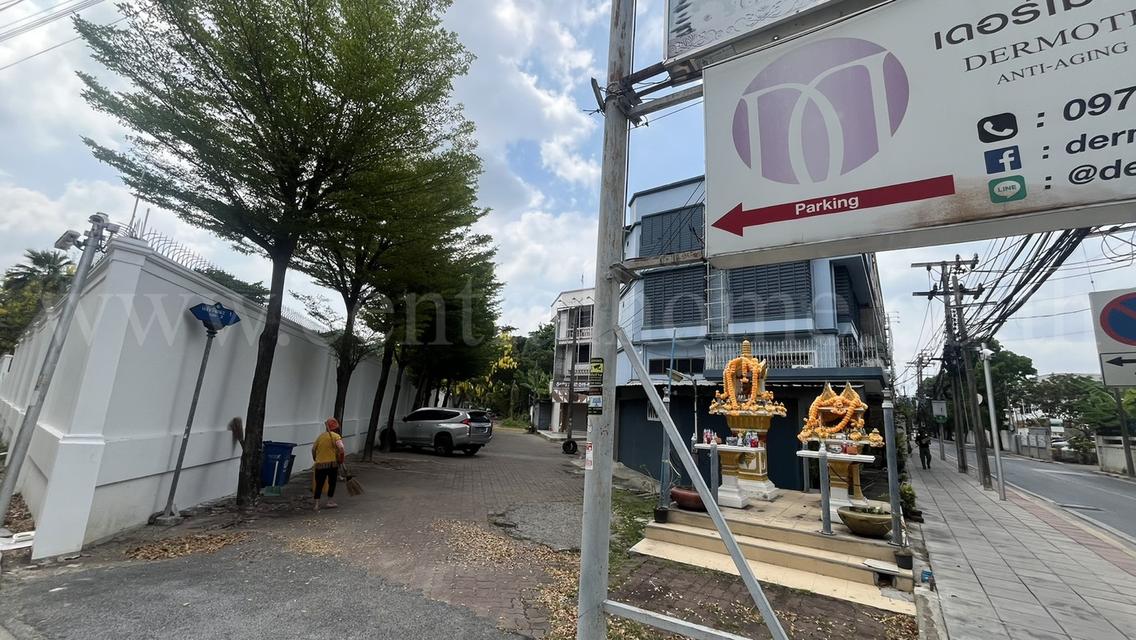 อาคารพาณิชย์ 2 คูหา ซอยแจ้งวัฒนะ 1 ทำเลดี พร้อมผู้เช่าออฟฟิศ 2