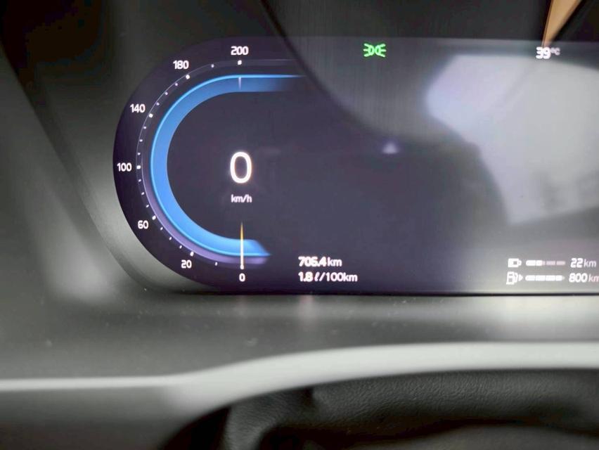 รหัสรถ KPV8 2025 Volvo XC90 Recharge AWD Inscription Plug-in Hybrid สีขาว เลขไมล์ 706 KM