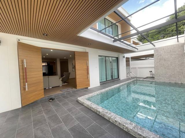 MHS4 ขายบ้านพูลวิลล่า ชัยพฤกษ์-จอมเทียน 1.5 กม. ถึงทะเล พร้อมโซลาร์เซลล์ เฟอร์ครบ 4 นอน 5 น้ำ 8