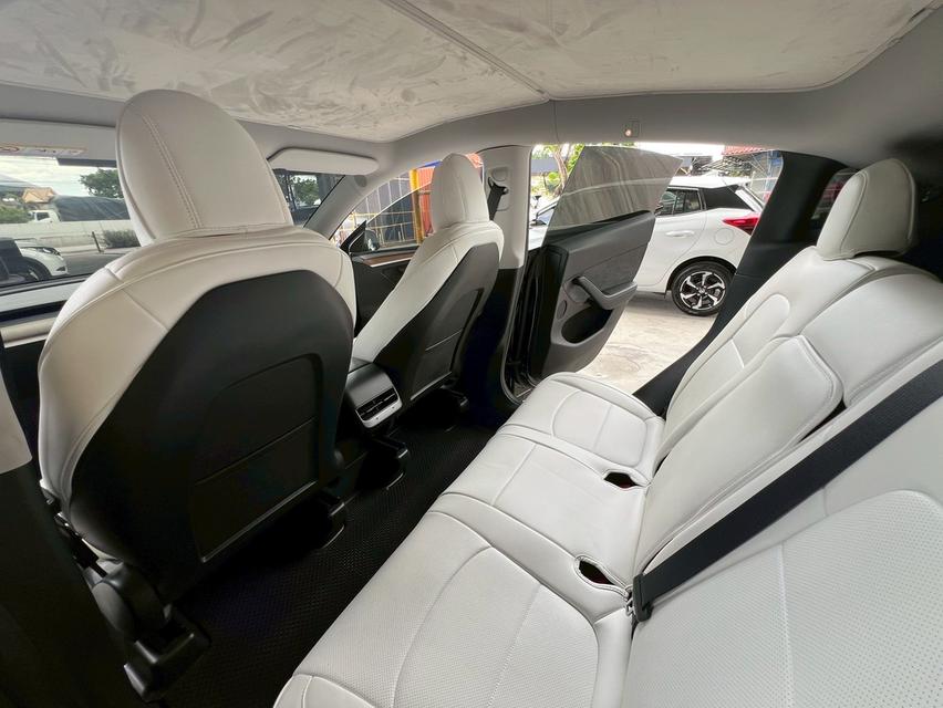 TESLA MODEL ปี2023 Model Y Long Range ไมล์ 30,800 km. รูปย่อยที่ 4