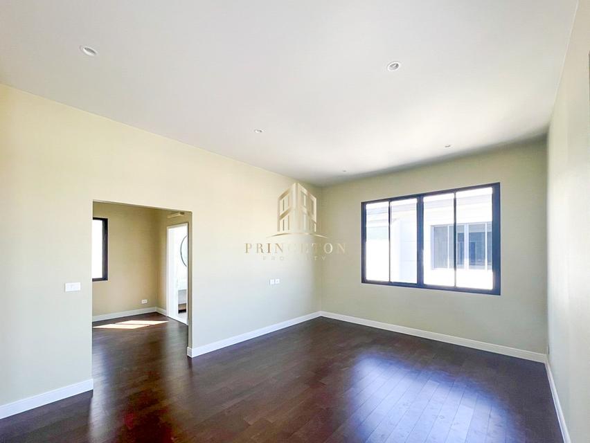 Sale at Loss Luxury House Narasiri Krungthep Kreetha 13