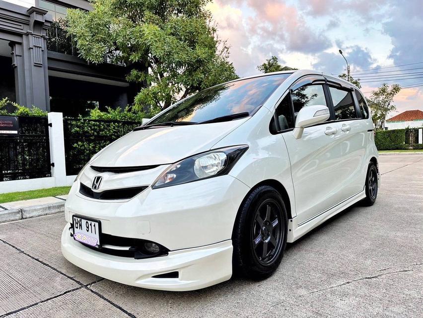 💙รถที่หายากที่สุด ขายถูกที่สุดในประเทศ💙 HONDA FREED 1.5 E SPORT สีขาวมุก ปี 2012 ใช้งานน้อยมากเพียง👉17x,xxx👈กิโลเมตร