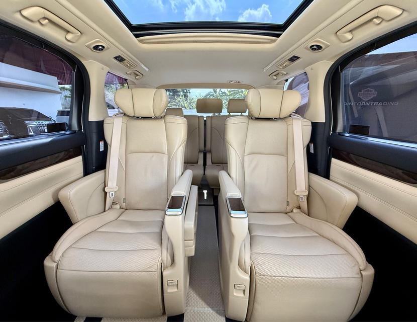 TOYOTA ALPHARD 2.5 HYBRID G F-Package E-Four 4WD 2019   14
