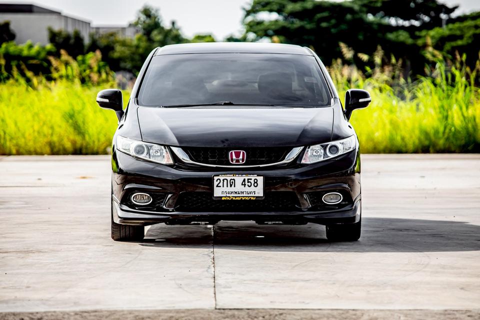 Honda Civic Fb 1.8E Navi ปี 2013 เบาะไฟฟ้า มือเดียวป้ายแดง สีดำ 2