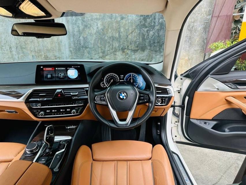 2019 BMW SERIES 5 530e Plug-in Hybrid highline (G30) รถสวยประวัติครบชัดเจน 12