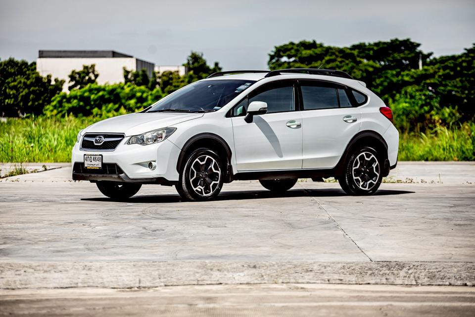 Subaru Xv 2.0 AWD สีขาว ปี 2013 