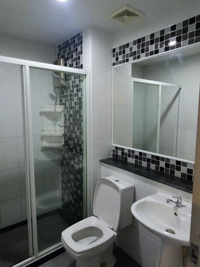 ขายเหมา!! คอนโดรีเจ้นท์โฮม15 2ห้องติดกัน ทำเลดีใกล้รถไฟฟ้า!! 4