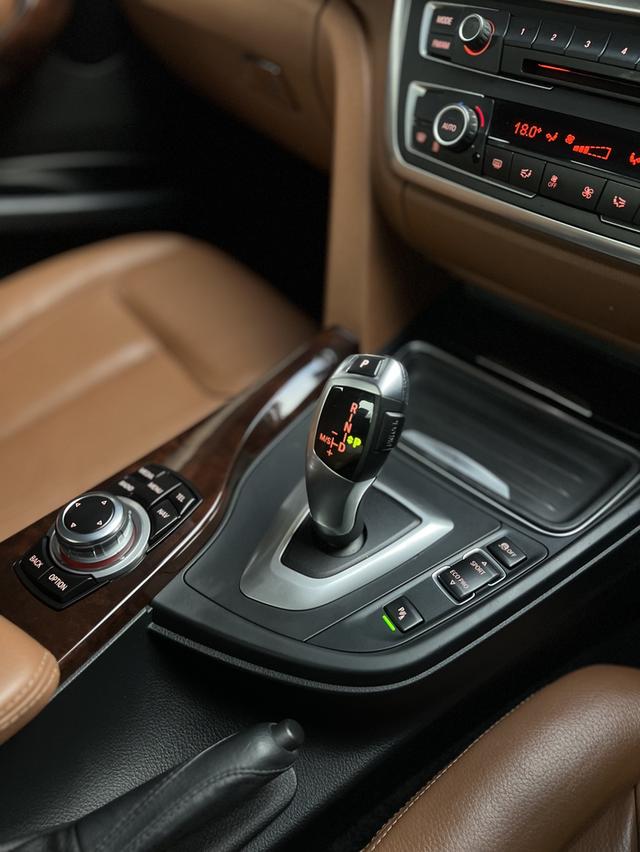BMW 320d 9