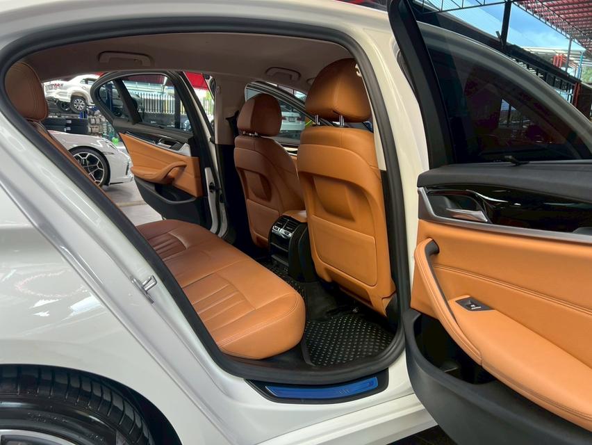 BMW 530e 2.0 ELITE LCi ปี 2021 8