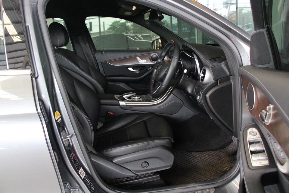 รหัสรถ TKG9032 MERCEDES BENZ GLC250d 2.0 4MATIC 4WD ปี 2018 14