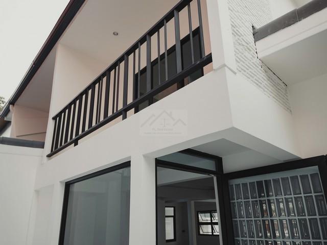 ให้เช่า ขาย บ้านเดี่ยว หลังมุม ซอยพัฒนาการ 12 ใกล้ทางด่วน เอกมัย ทองหล่อ บ้าน renovate ใหม่ ทั้งหลัง พื้นที่โปร่ง สบาย เหมาะทำออฟฟิศขนาดเล็ก 8