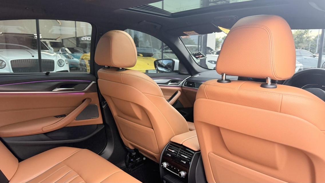รหัสรถ KPV2016 2021 BMW 530e 2.0 M SPORT LCI รูปที่ 10