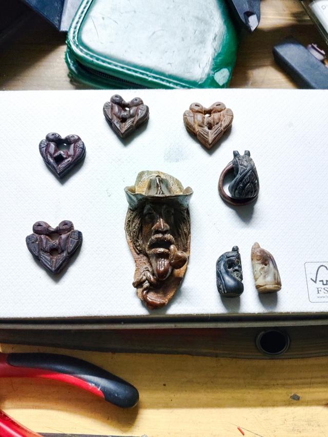 งานช่างไม้ สั้นและแกะสลักทำเองครับอยากมีรายได้เสริม