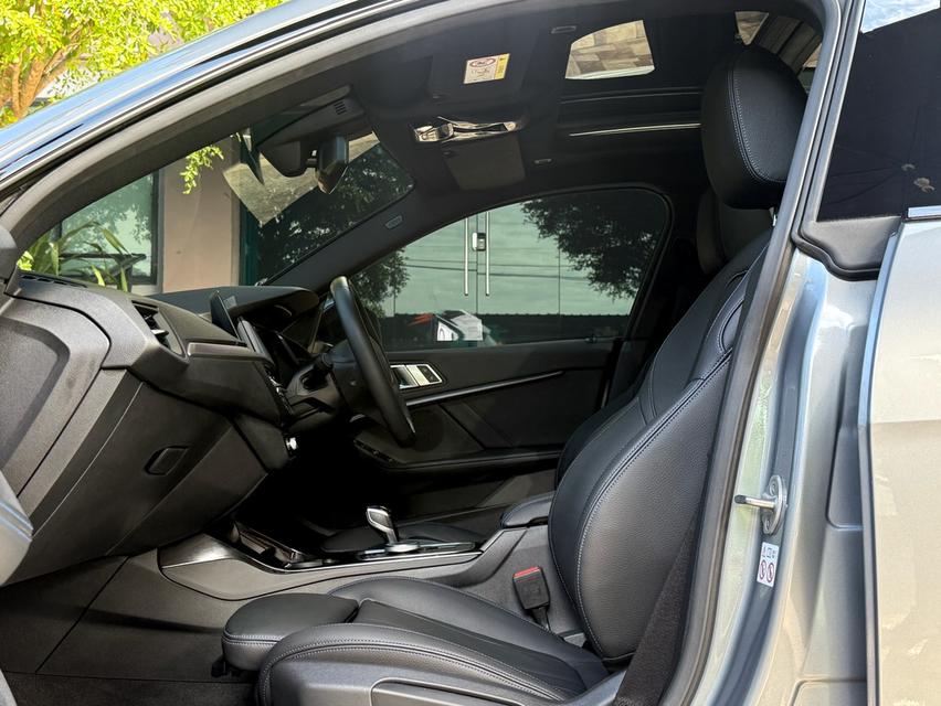 2022 BMW 220I MSPORT รถมือเดียวออกป้ายแดง รถวิ่งน้อยเพียง 50,000 กม ไม่เคยมีอุบัติเหตุ รถเข้าศูนย์ทุกระยะครับ 13