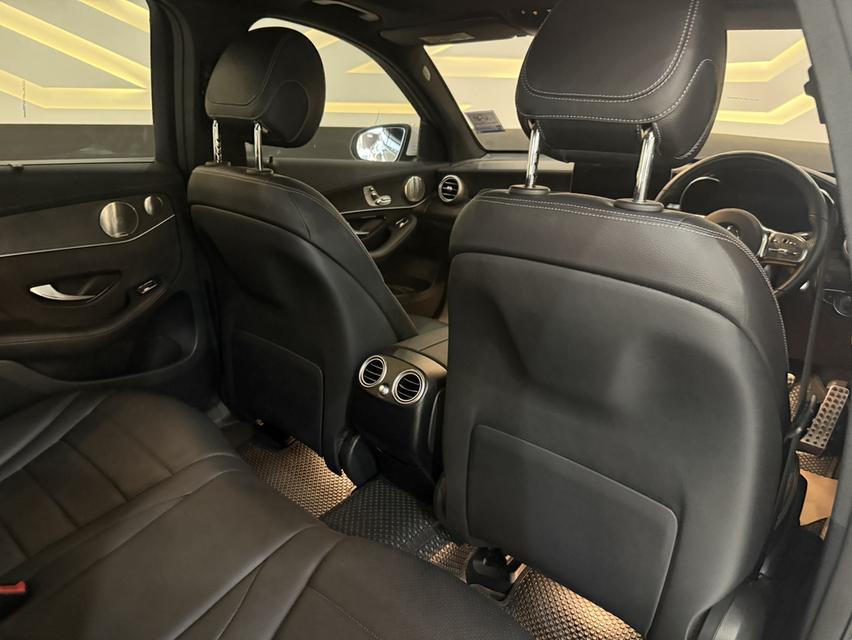 Mercedes-Benz GLC300e AMG Dynamic 2022 สีขาว มือเดียว ไมล์น้อย วารันตี 8 ปี คุ้มมากๆ รูปที่ 8
