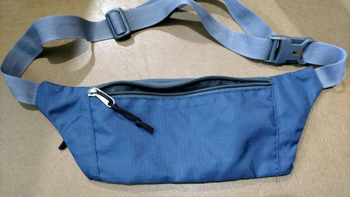 กระเป๋าสะพาย เอว FILA