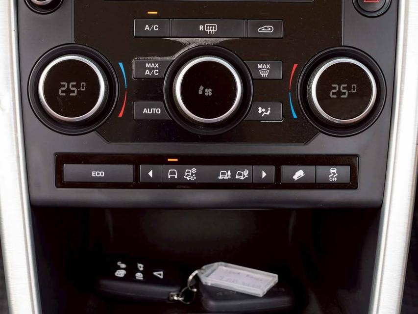 Land Rover Discovery Sport 2.2L SD4 Diesel AWD 2015 จด  2016 18