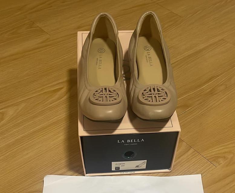 ส่งต่อรองเท้า LA BELLA size37  2