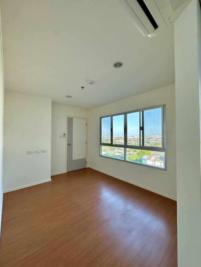 คอนโดมิเนียม ลุมพินีพาร์ค ติดรถไฟฟ้า 10