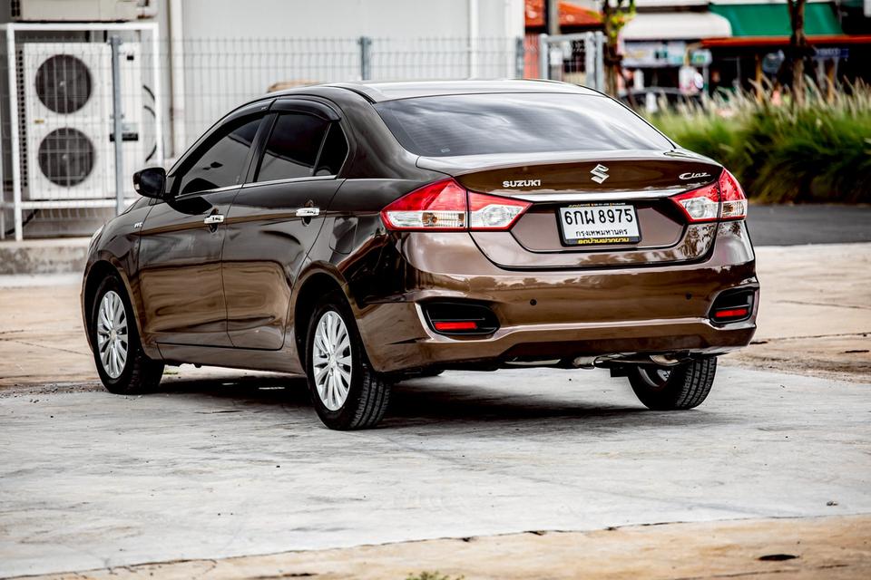 Suzuki Ciaz 1.25 GLX ปี 2017 สีน้ำตาล มือเดียวป้ายแดง 8