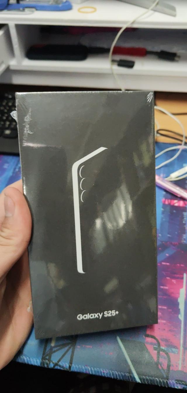 Samsung galaxy s25 plus (มือสอง)