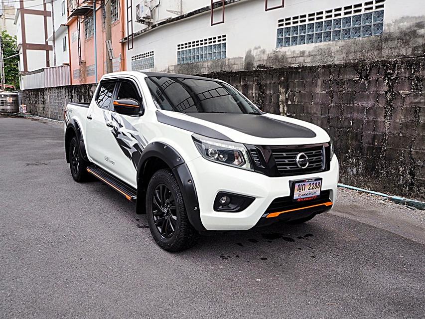 NISSAN NAVARA NP300 2.5 E DOUBLE CAB CALIBRE BLACK EDITION ปี 2020