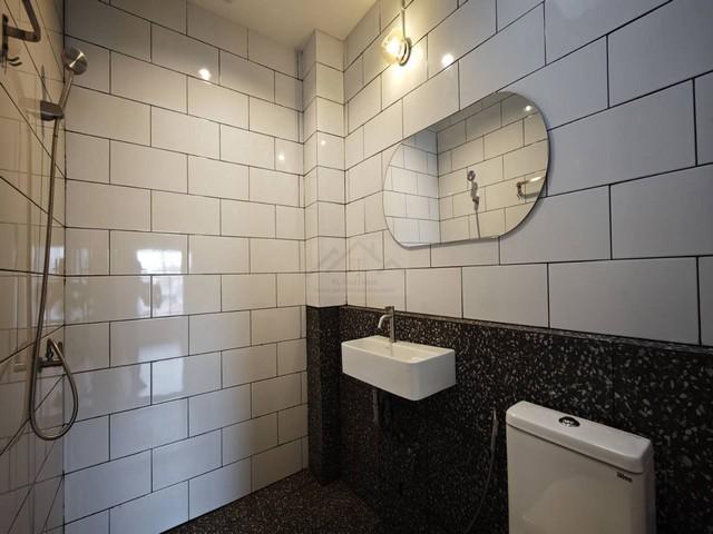 ขายบ้านแฝด 2 ชั้น หลังใหญ่ 52 ตรว. รีโนเวทใหม่ ย่านโชคชัย 4 ซอย 50 ลาดพร้าว เลียบด่วน 6