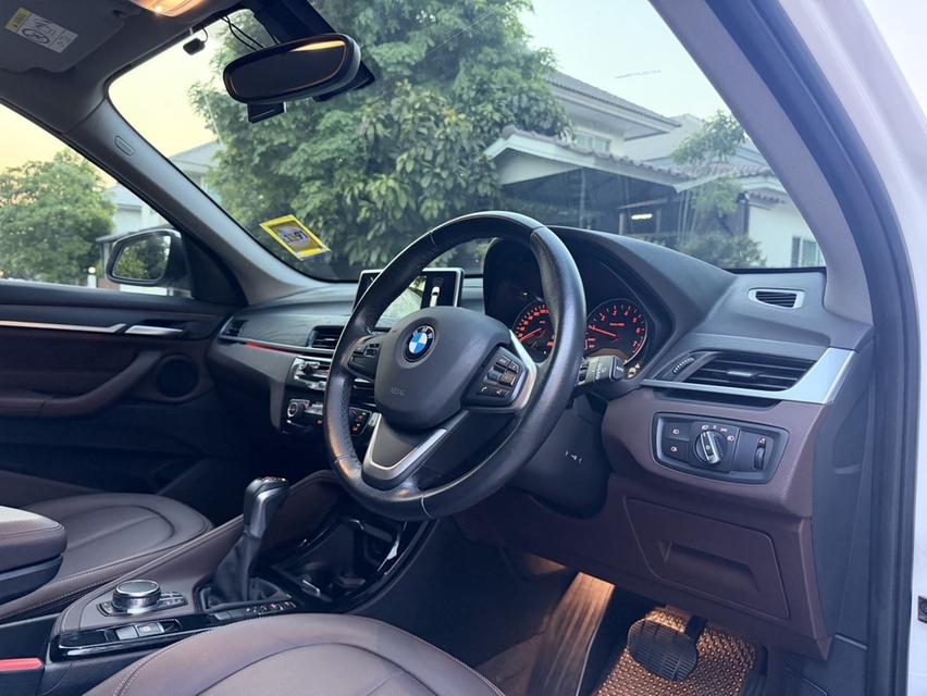 รหัสรถ AP2244 BMW X1 sDrive18i xLine ปี18 สีขาว รูปที่ 11