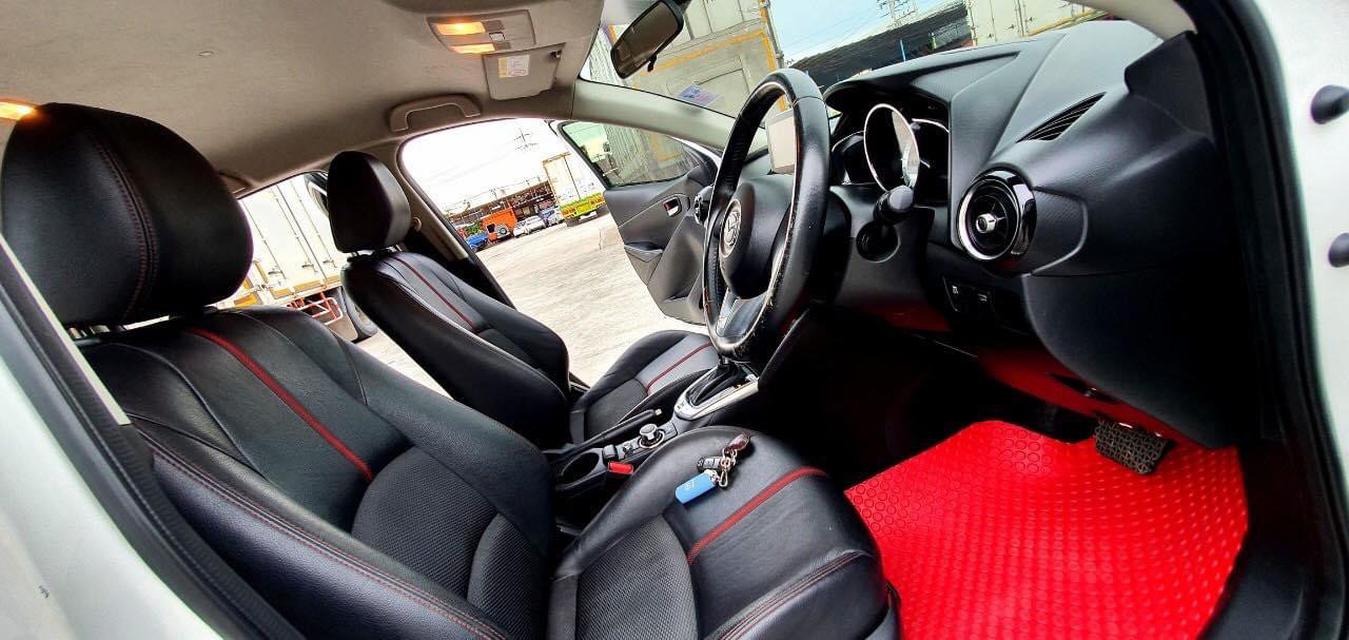 Mazda 2 SKYACTIV-G 1.3 Sports AT Hatchback 2015  6