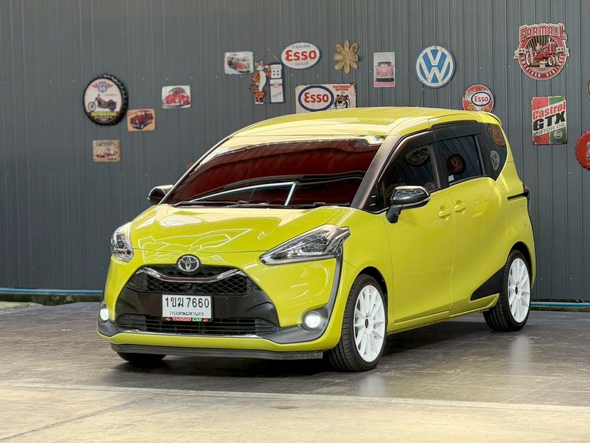 TOYOTA SIENTA 1.5 V ปี2020สีสันโดดเด่น สภาพกริ๊บๆ ออพชั่นเต็มคัน