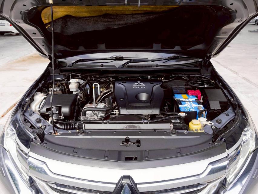 Mitsubishi Pajero 2.4GT ปี19 20