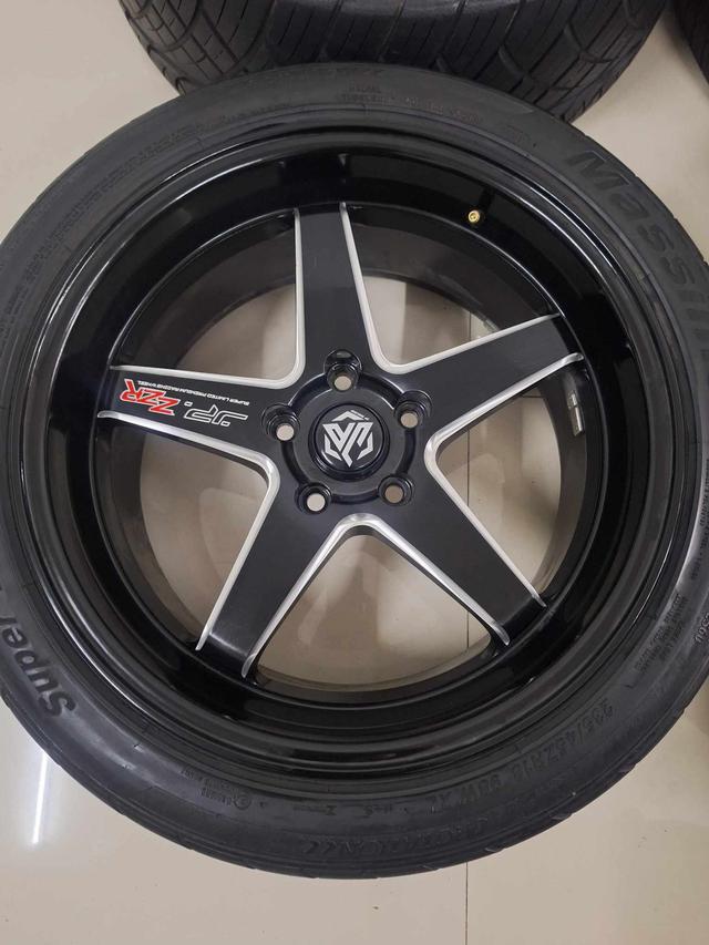 แม็คเวลJp18'กว้าง8.5ไม่ซ้อมไม่ดุ้ง พร้อมยาง235/45 275/40R18ปี21/18แม็คใส่ได้ไม่ถึงอาทิตย์ขาย12900บาท 2