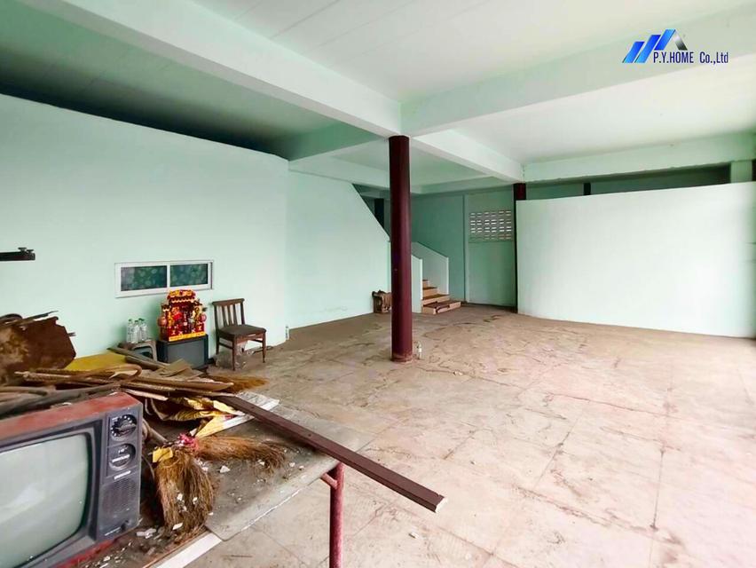 ขายอาคารพาณิชย์ 4 ชั้นครึ่ง รามอินทรา 46 แยก 2-1 5