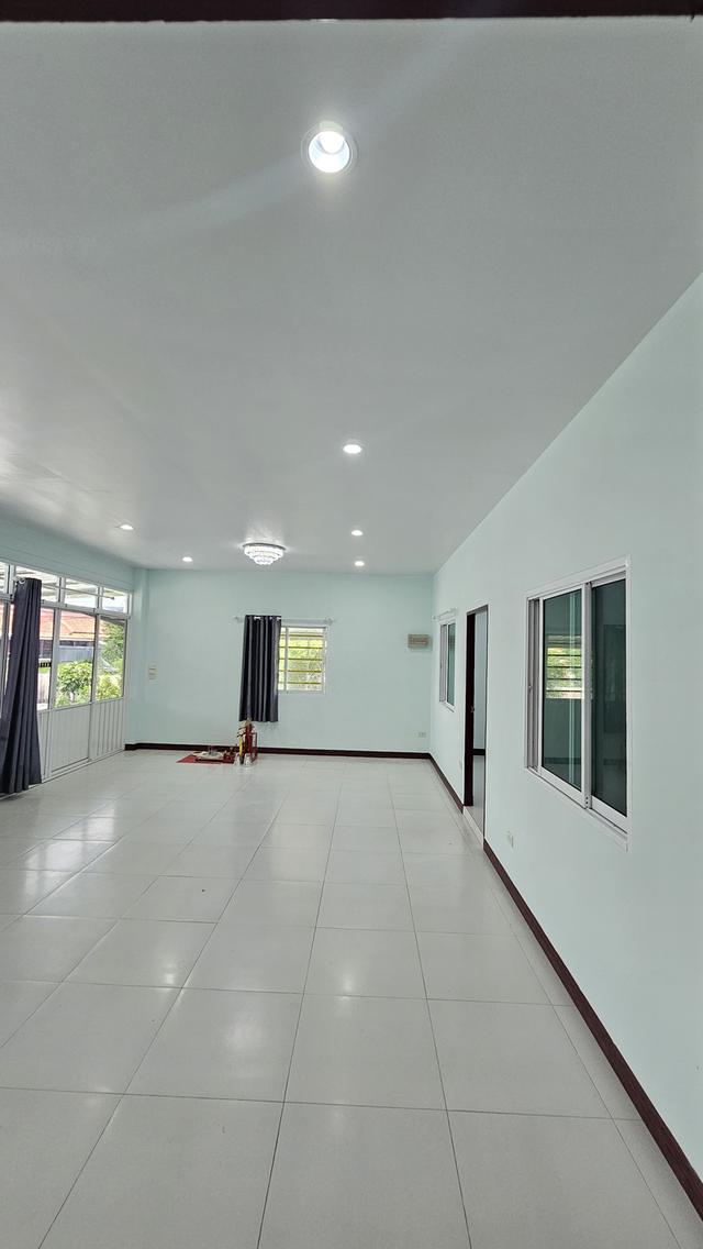 บ้านเดี่ยวพร้อมทำกิจการ​ บ้านบึง​ ชลบุรี 5