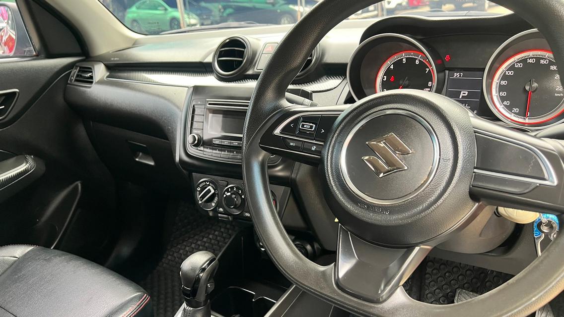 SUZUKI SWIFT 1.25 AUTO 2018  2