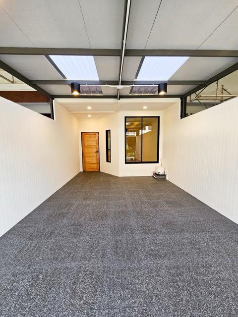 ขายทาวน์เฮาส์ 2 ชั้น บ้านสวยตกแต่งใหม่ หมู่บ้านอยู่เจริญ ดอนเมือง ติดถนนวิภาวดีรังสิต 37 ทำเลใกล้สนามบินและเมือง 2