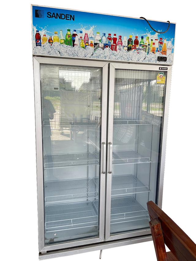 ตู้แช่เย็นและตู้แช่เครื่องดื่ม SANDEN 2ประตู สี่ชั้น สภาพใหม่