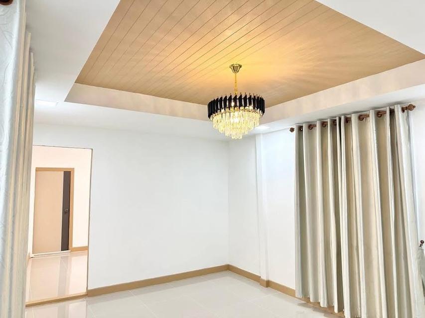 บ้านเดี่ยวพร้อมอยู่-พร้อมปล่อยเช่า ซื้อแล้วรับค่าเช่าได้เลย ทำเลดี 50 ตรว. 4 นอน 3 น้ำ ใกล้ห้างสรรพสินค้า ใกล้โรงเรียน ใกล้โรงพยาบาล ติดถนนเส้นหลัก 11